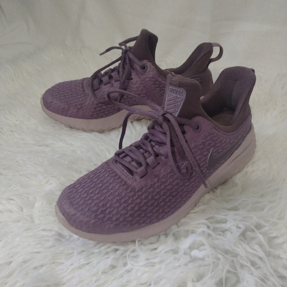 Nike Rival Renew Sneakers Women's Size 6.5